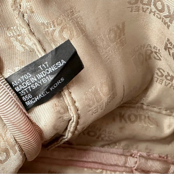 Michael Kors Abbey studded mini backpack, blush - Picture 15 of 16